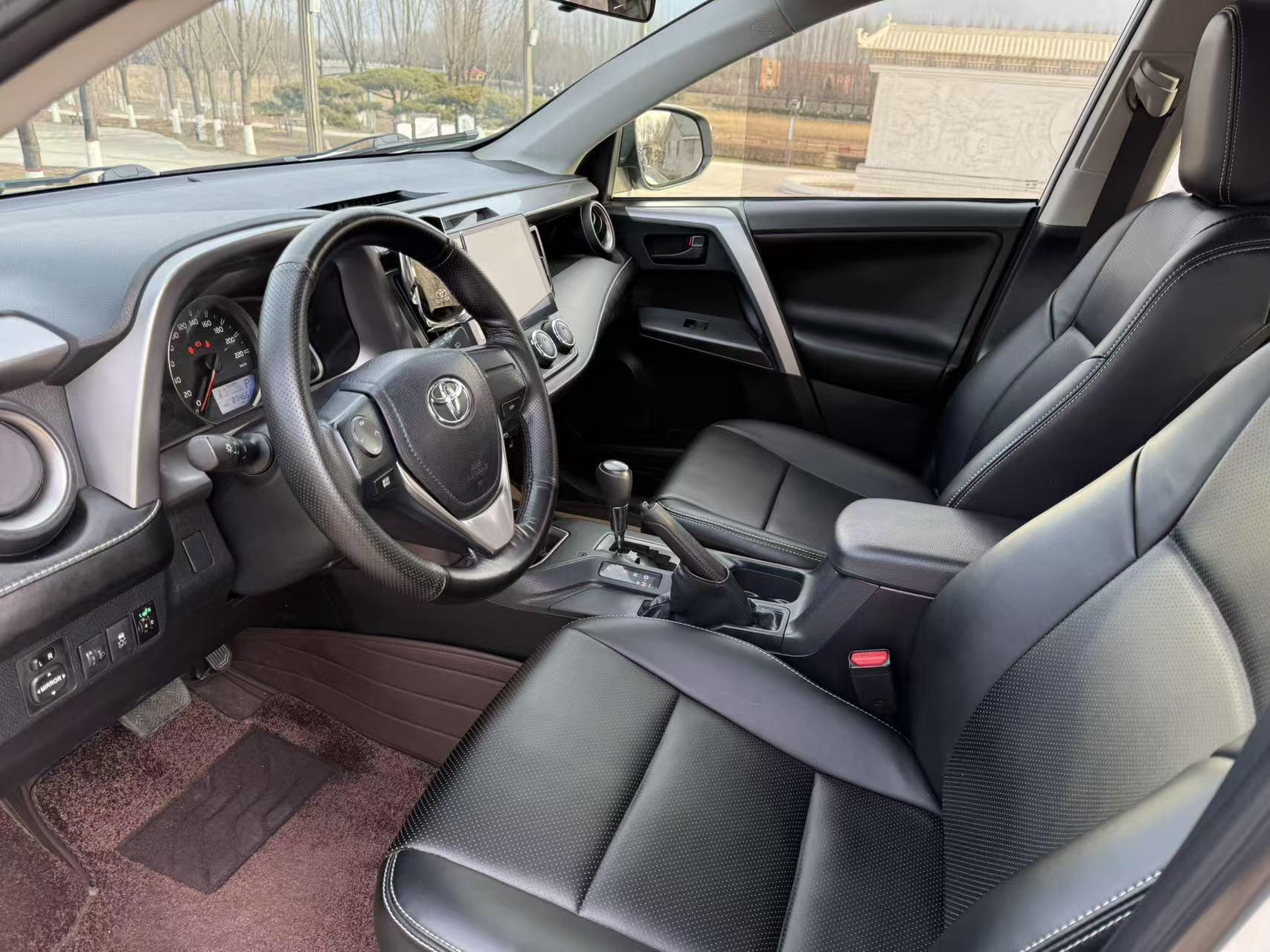 Toyota RAV4 2018 thumb 6