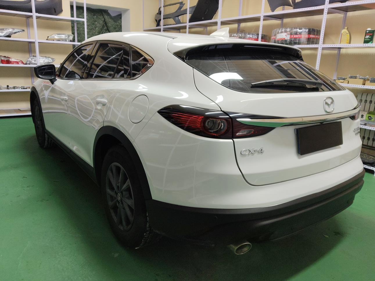 Mazda CX-4 2023 thumb 2