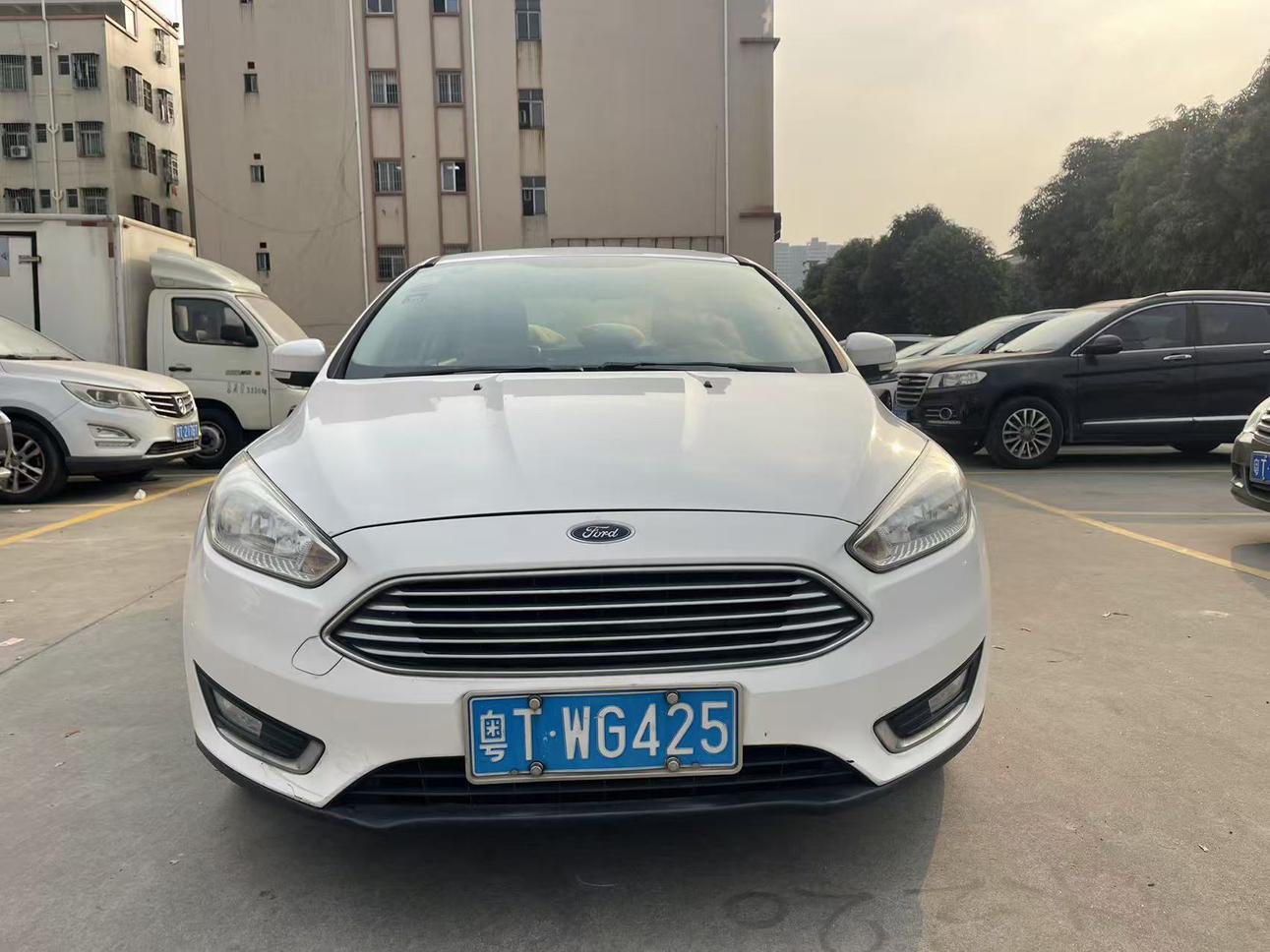 Ford Focus ST 2015 thumb 9