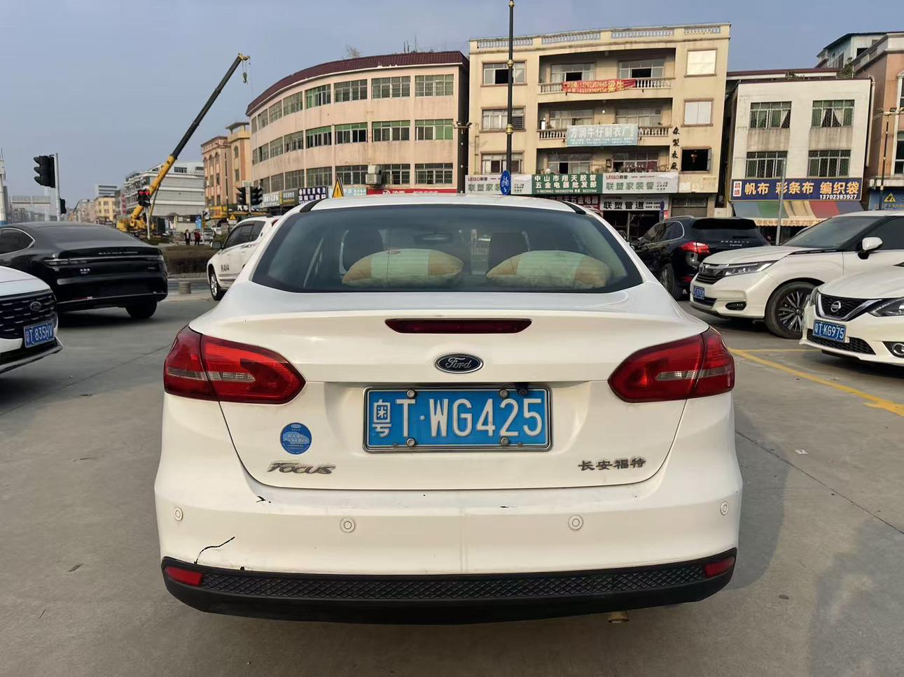 Ford Focus ST 2015 thumb 10