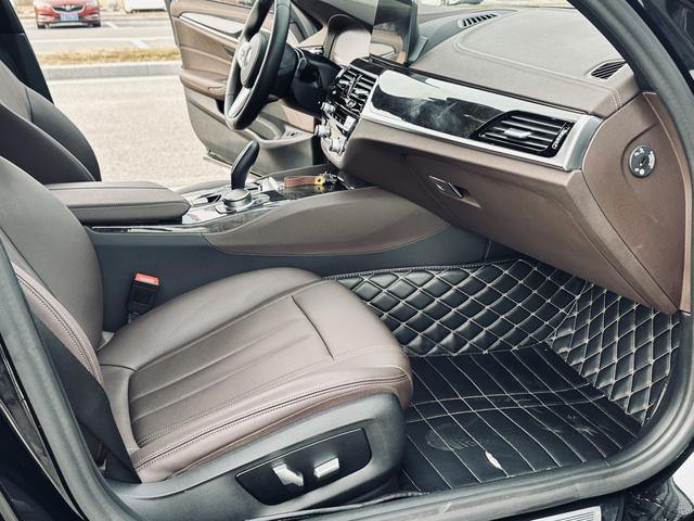 BMW 5 серии 2020 thumb 4