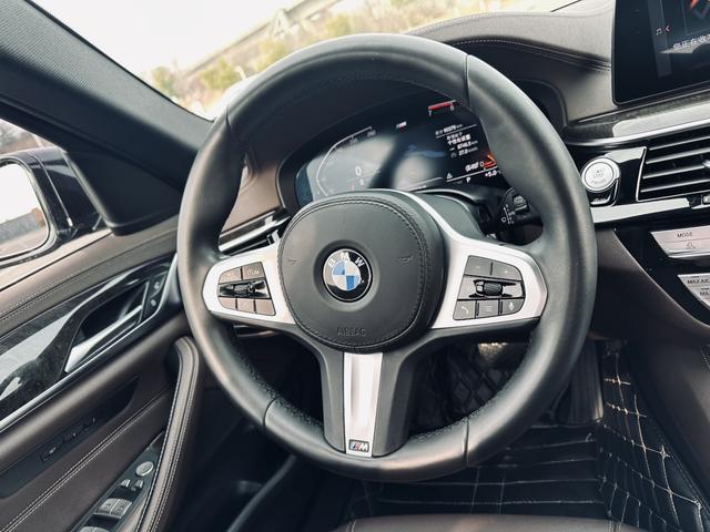 BMW 5 серии 2020 thumb 8