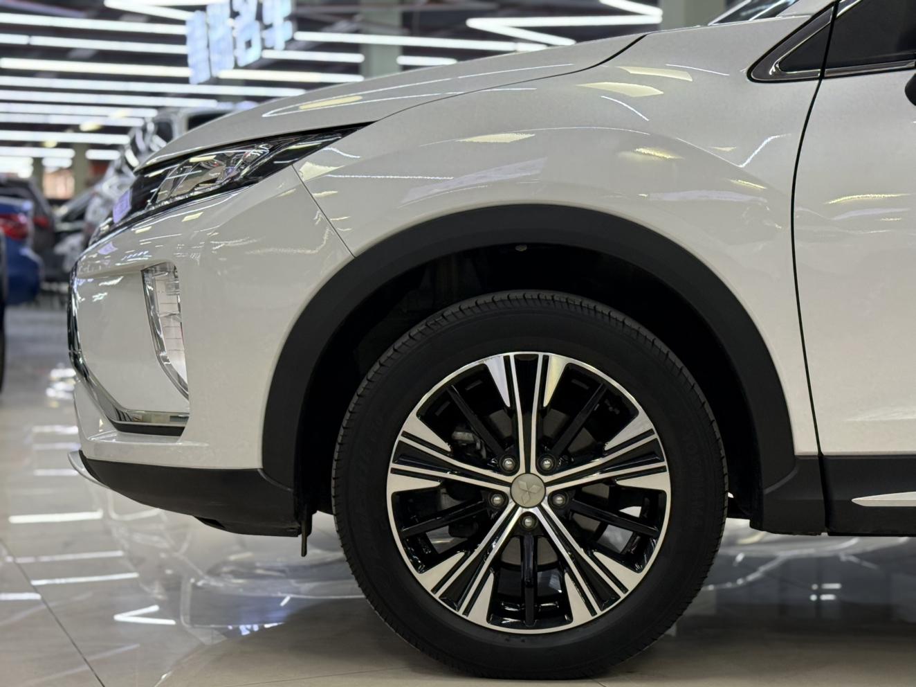 Mitsubishi Yi Ge 2022 thumb 8