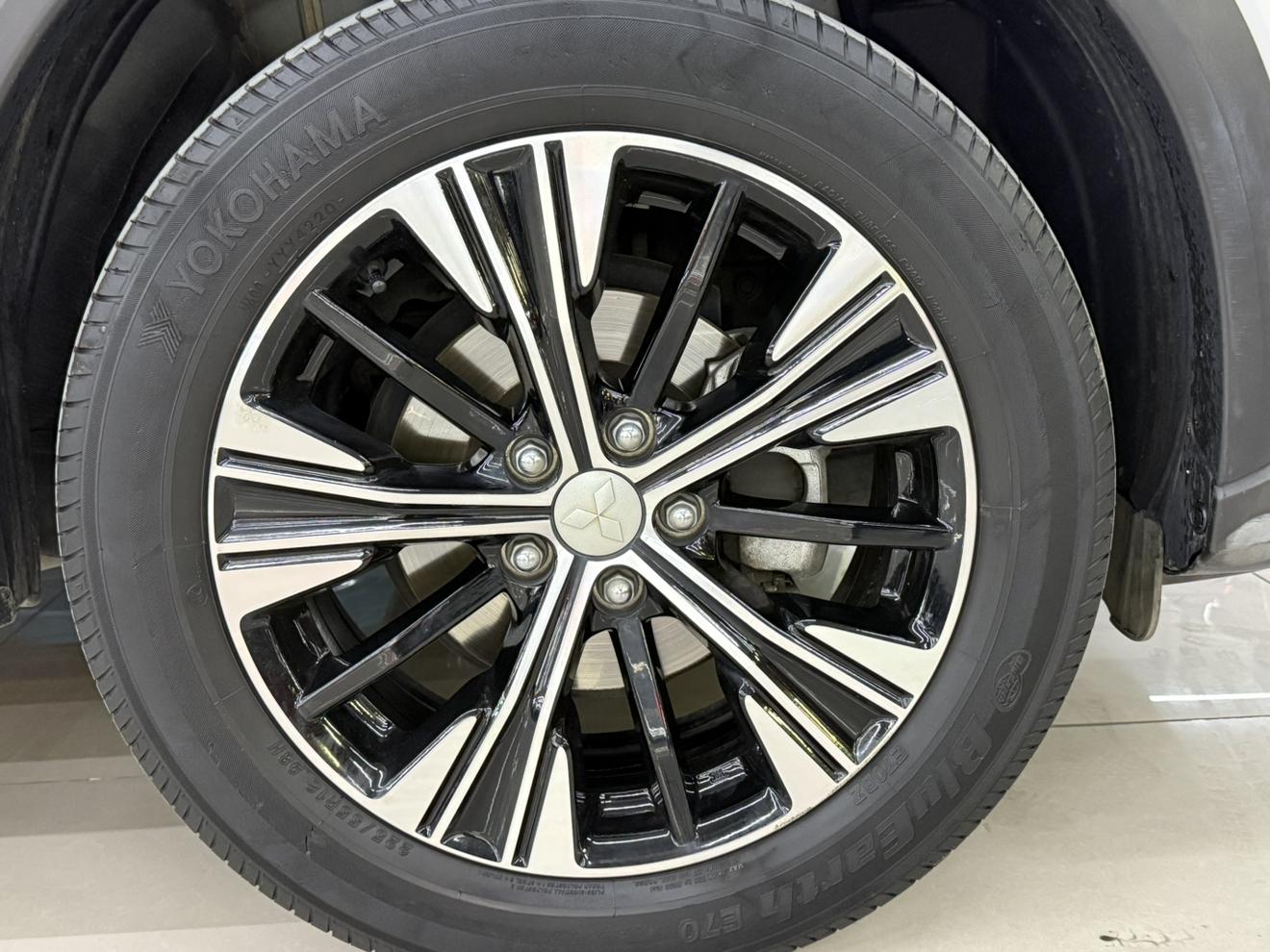 Mitsubishi Yi Ge 2022 thumb 11