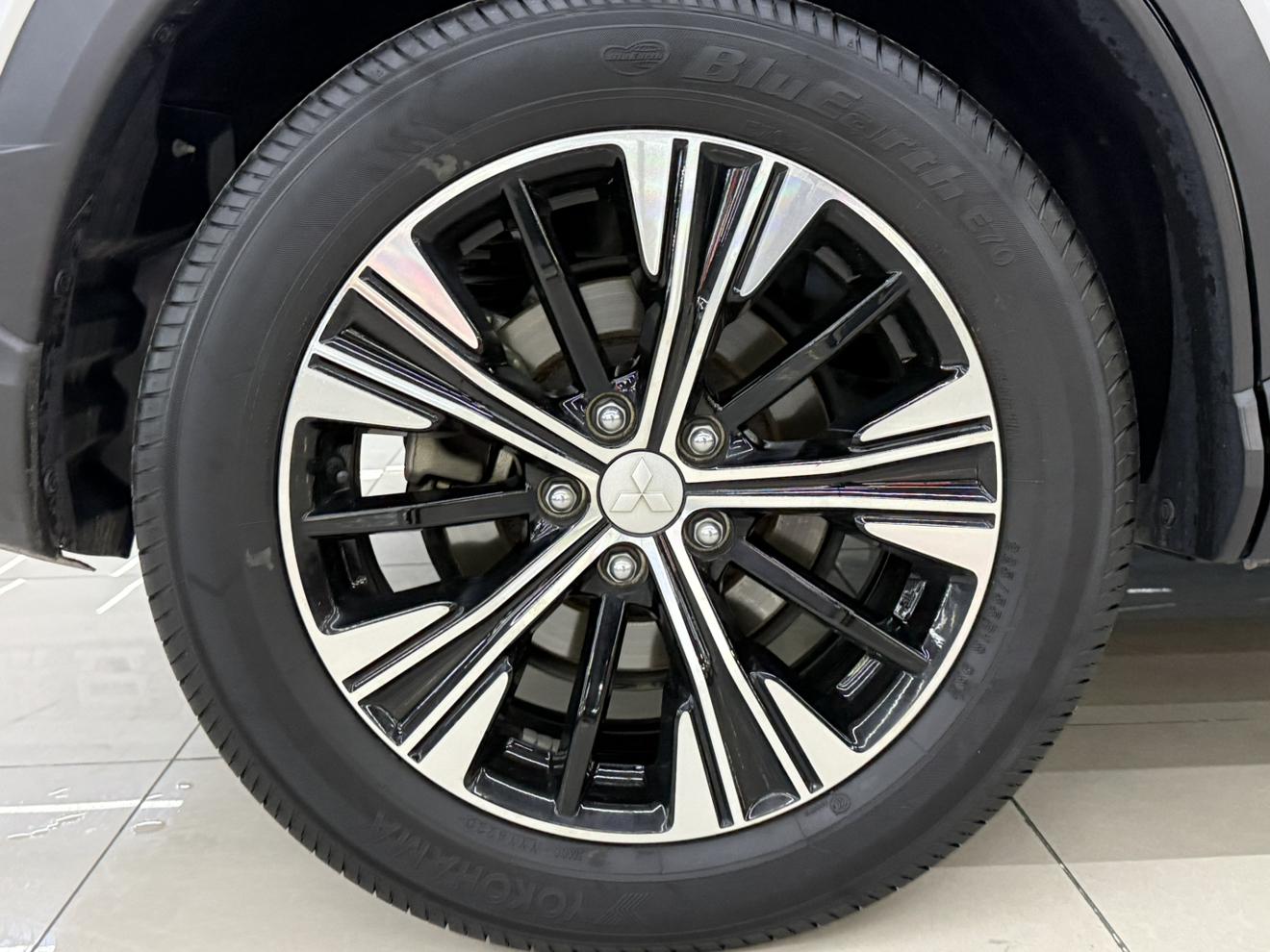 Mitsubishi Yi Ge 2022 thumb 12