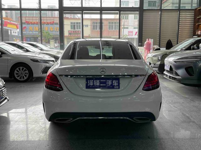 Mercedes-Benz C-Class 2019 thumb 2