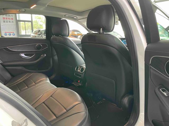 Mercedes-Benz C-Class 2019 thumb 8