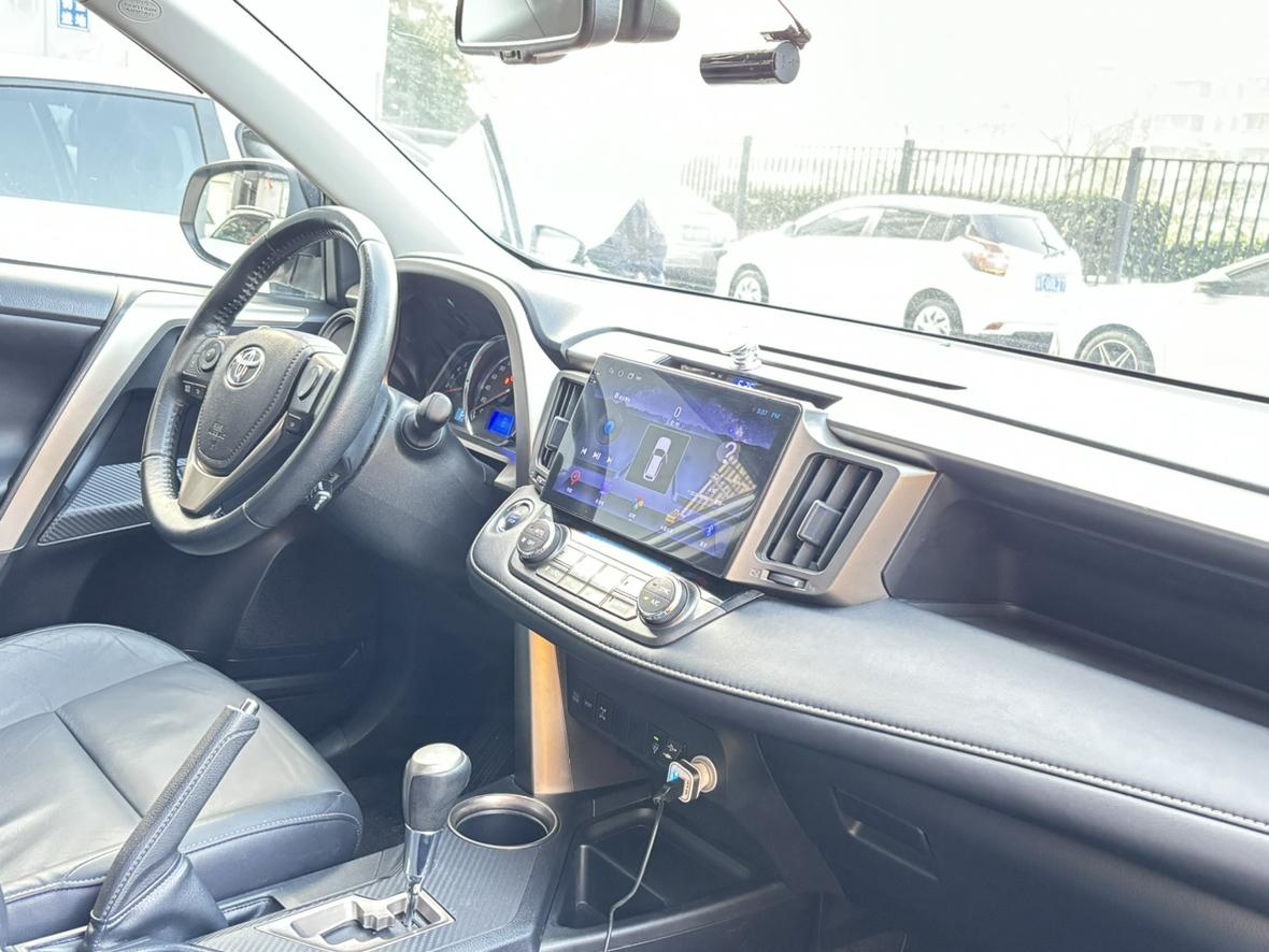 Toyota RAV4 2014 thumb 11