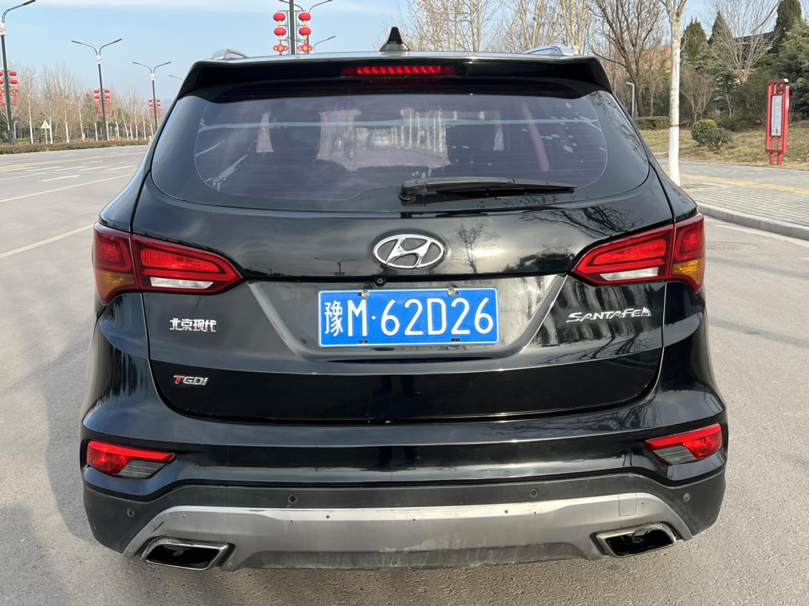 Hyundai Santa Fe 2017 thumb 4