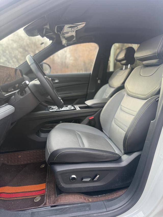 Ford PHEV 2025 thumb 6