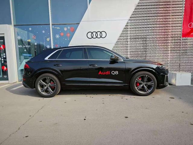 Audi Q8 2024 thumb 3