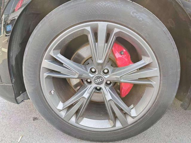 Audi Q8 2024 thumb 10