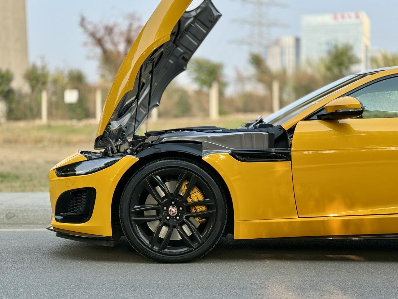 Jaguar F-Type 2020 thumb 5