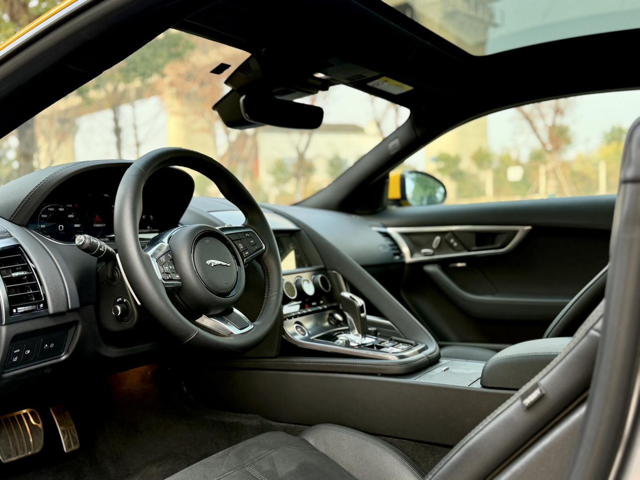 Jaguar F-Type 2020 thumb 7