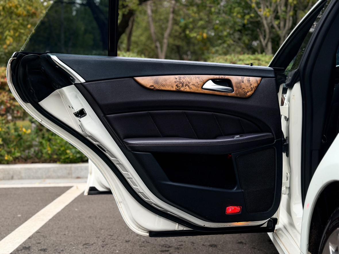 Mercedes-Benz CLS 2014 thumb 9