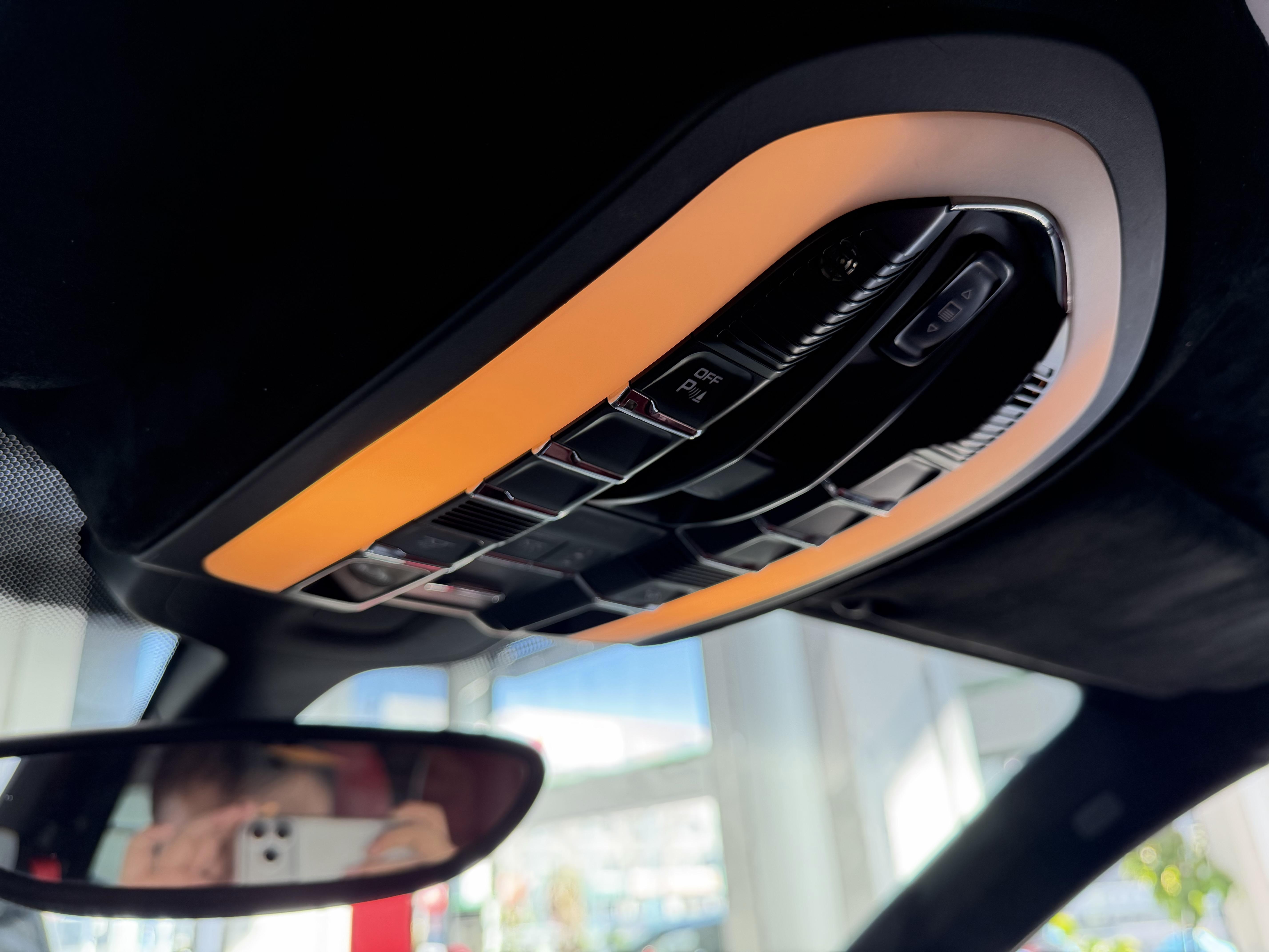 Porsche Cayenne 2012 thumb 8