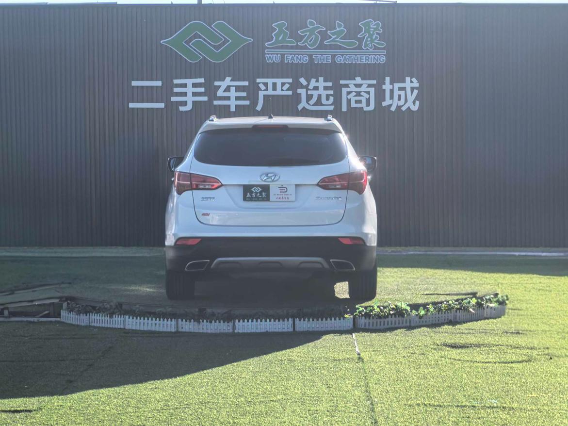 Hyundai Santa Fe 2014 thumb 4