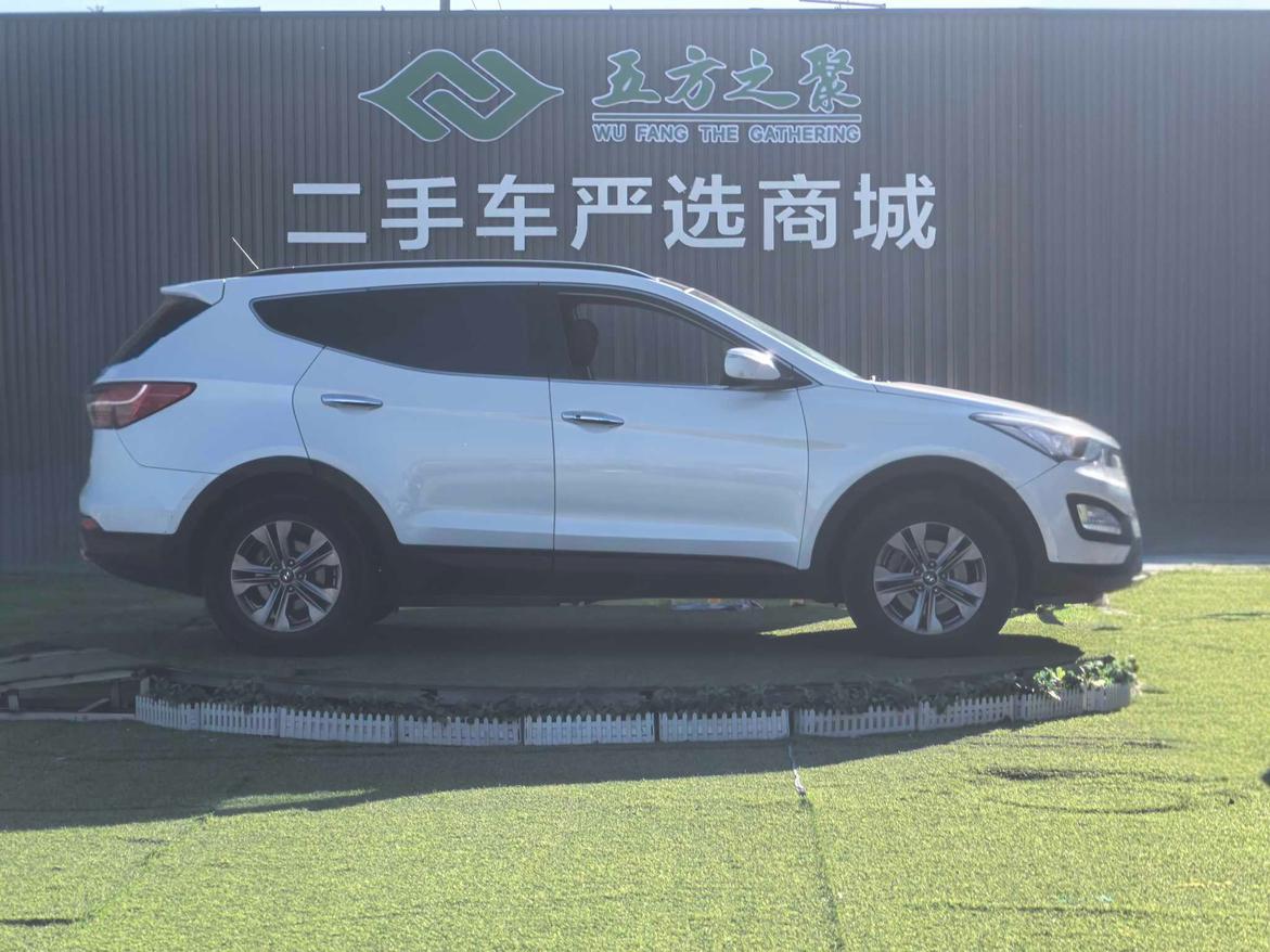Hyundai Santa Fe 2014 thumb 6