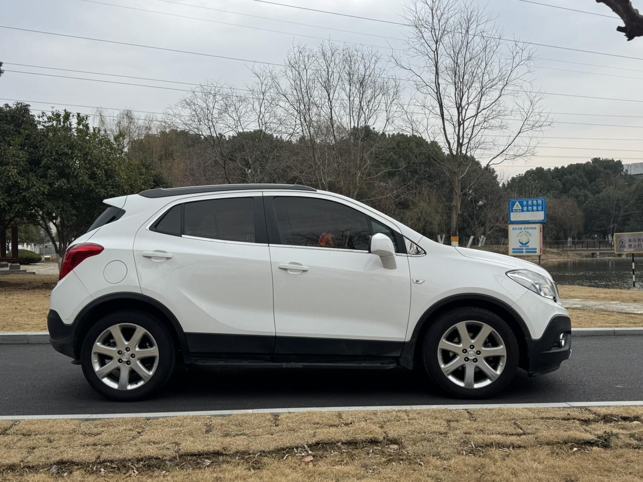 Buick Encore 2016 thumb 5
