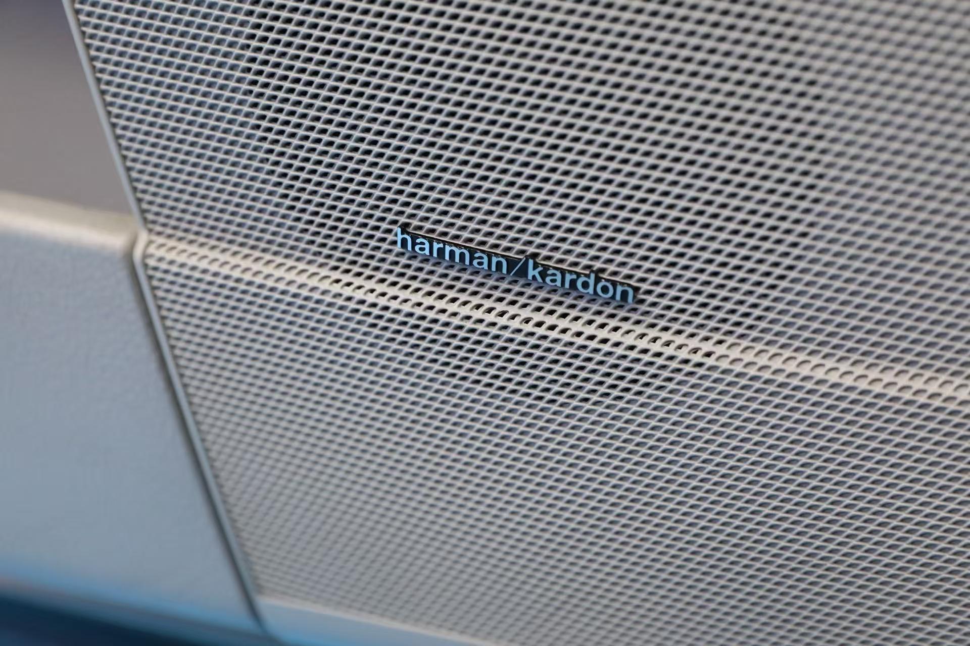 Mercedes-Benz S-Class 2010 thumb 8