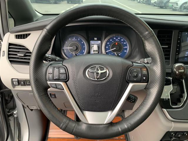 Toyota Sienna 2019 thumb 6