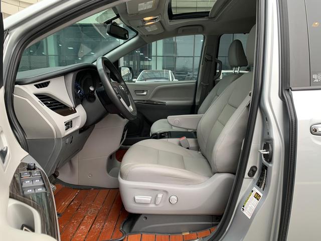 Toyota Sienna 2019 thumb 7