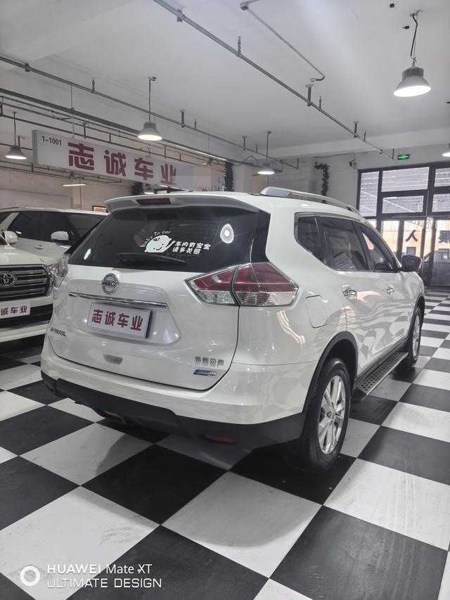 Nissan X-Trail 2017 thumb 4