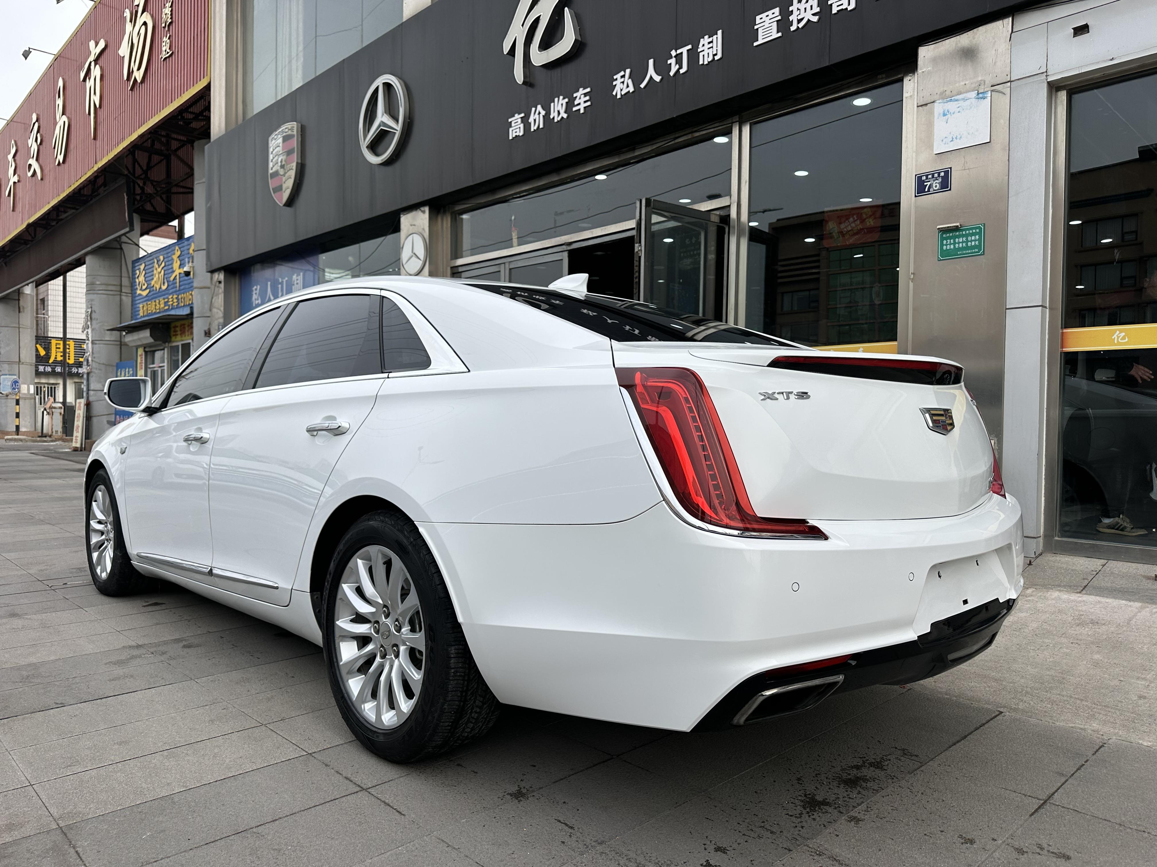 Cadillac XTS 2018 thumb 12