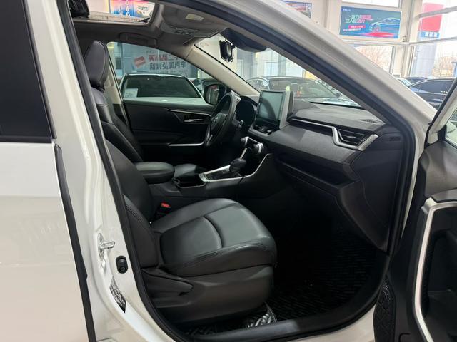 Toyota RAV4 2020 thumb 4
