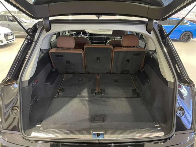 Audi Q7 2020 thumb 3