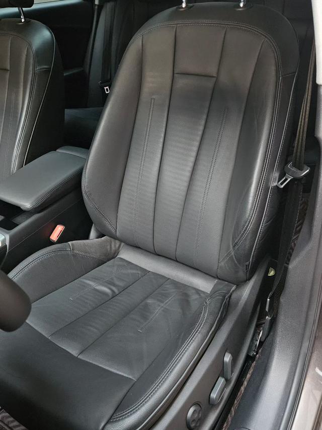 Audi A4 2019 thumb 6