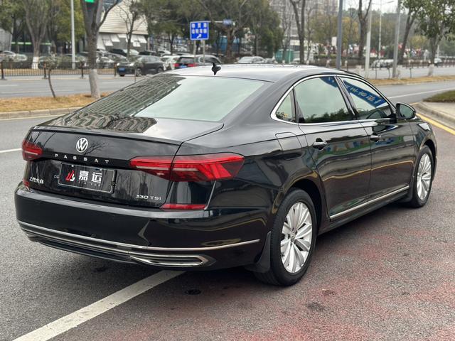 Volkswagen Passat 2019 thumb 2