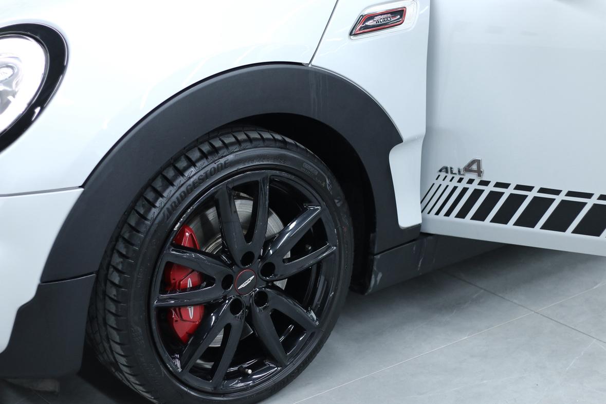 Mini Clubman 2018 thumb 6