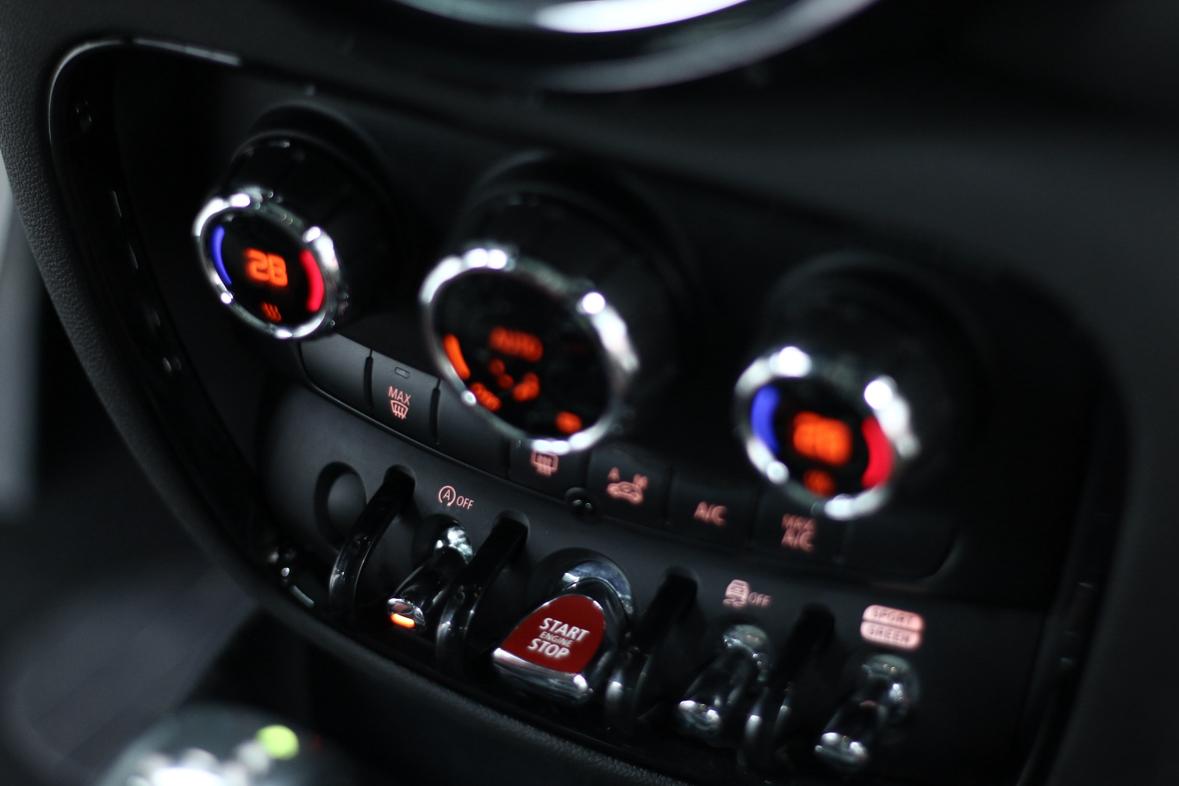 Mini Clubman 2018 thumb 12
