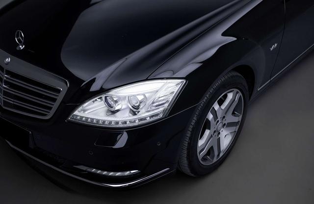 Mercedes-Benz S-Class 2012 thumb 3