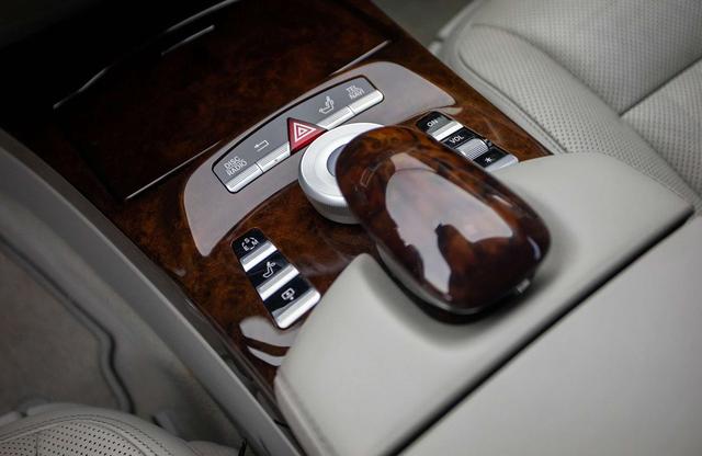 Mercedes-Benz S-Class 2012 thumb 9