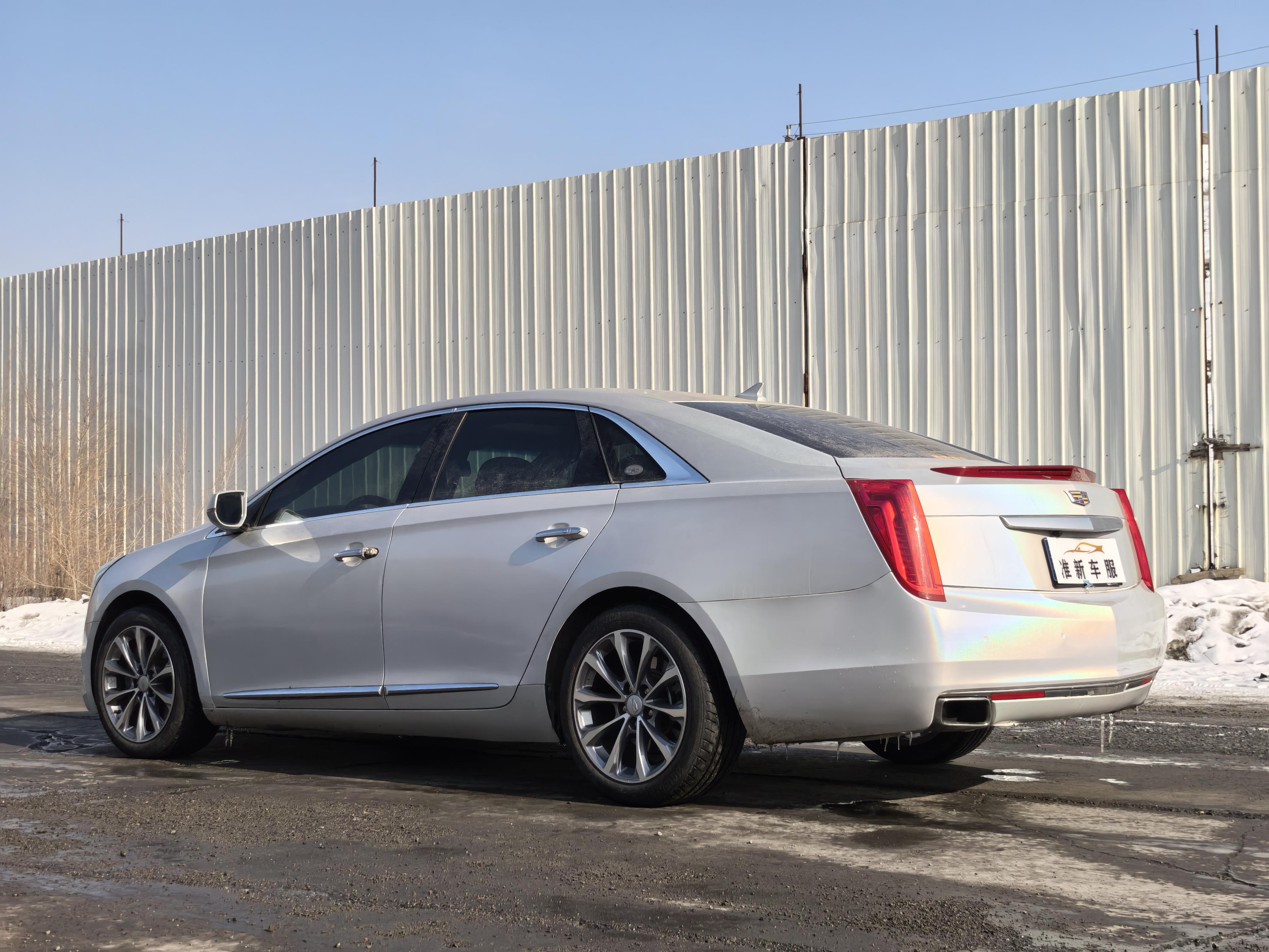 Cadillac XTS 2016 thumb 2