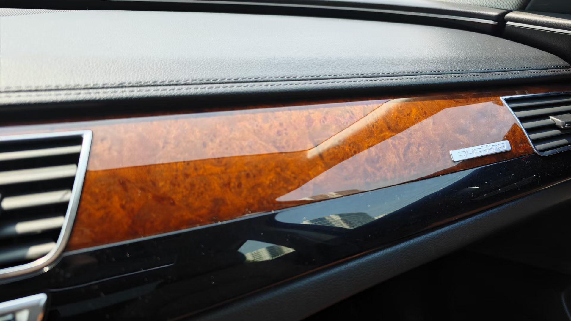 Audi A8 2012 thumb 2
