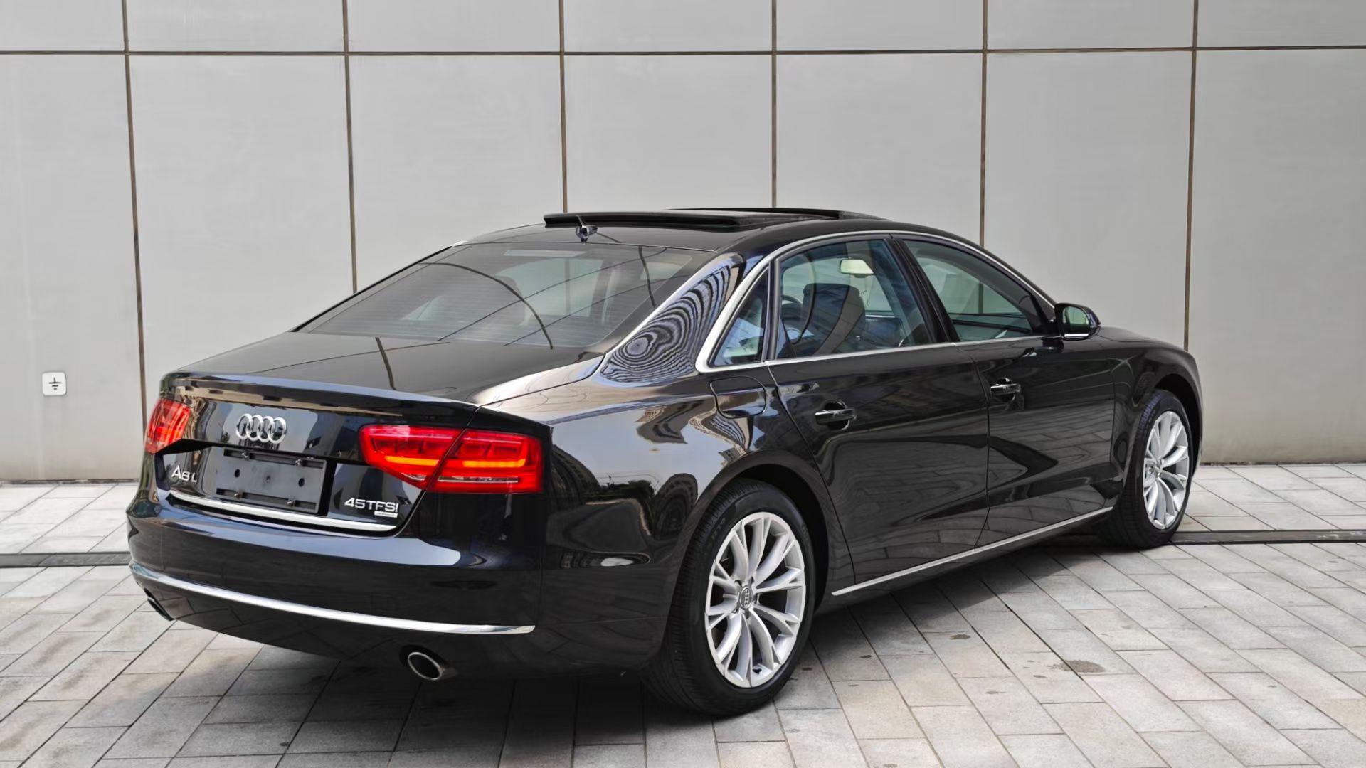 Audi A8 2012 thumb 9