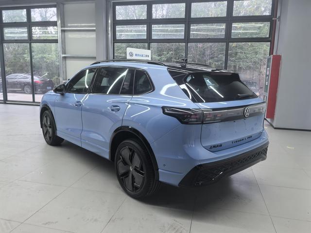 Volkswagen Tiguan 2024 thumb 4