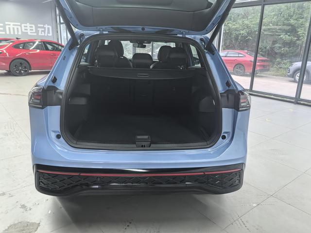 Volkswagen Tiguan 2024 thumb 5