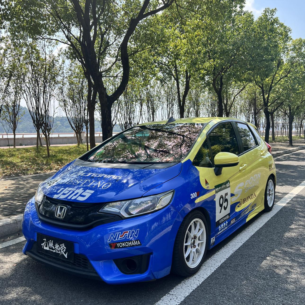 Honda Fit Shuttle 2015 thumb 8