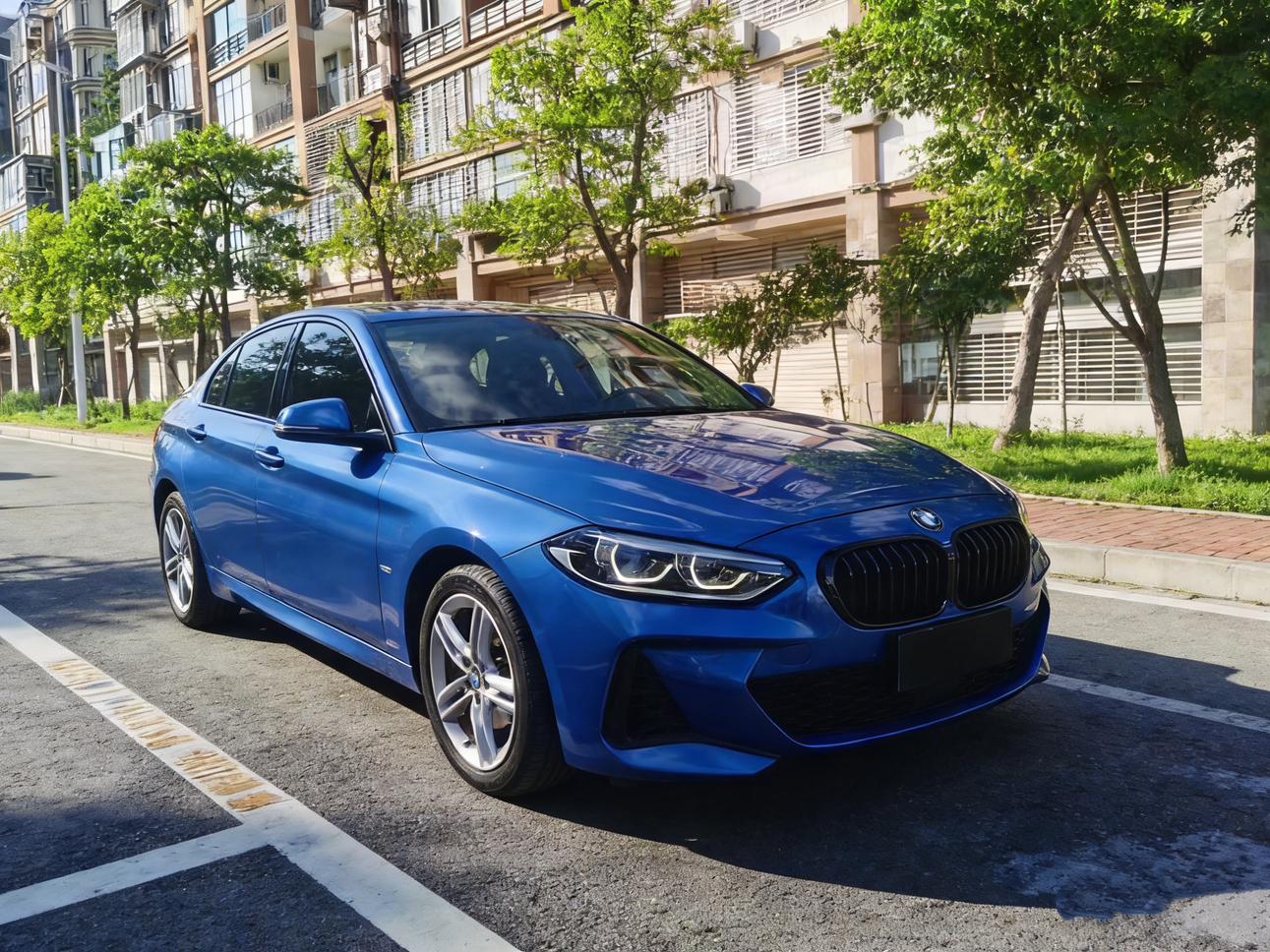 BMW 1 серии 2019 thumb 10