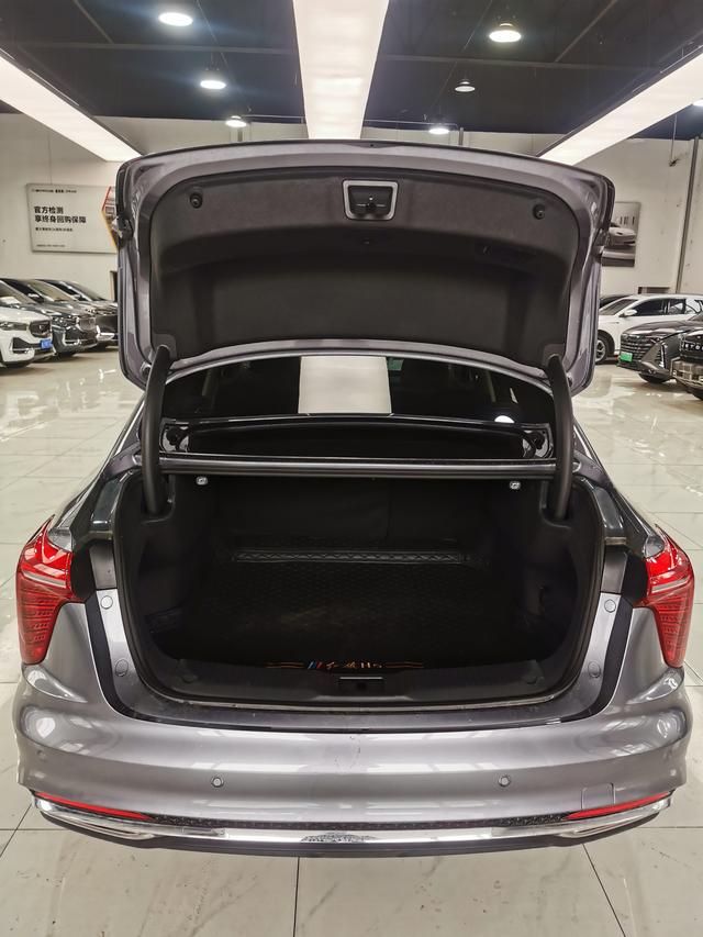 Hongqi H5 2024 thumb 7