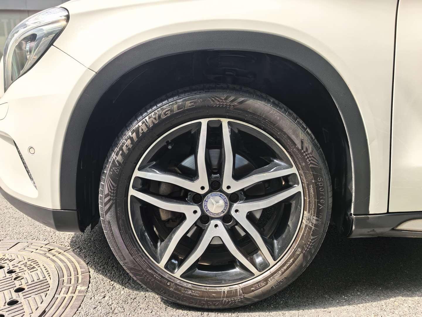 Mercedes-Benz GLA 2017 thumb 4