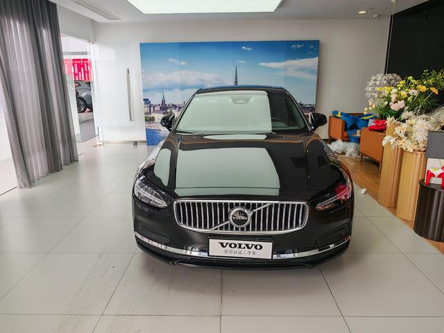 Volvo S90 2025 thumb 2