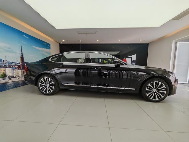 Volvo S90 2025 thumb 8