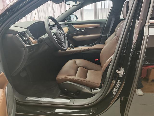 Volvo S90 2025 thumb 12