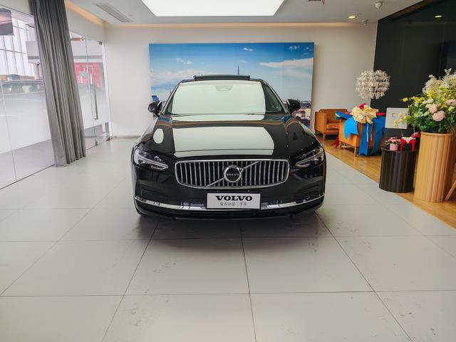 Volvo S90 2025 thumb 2