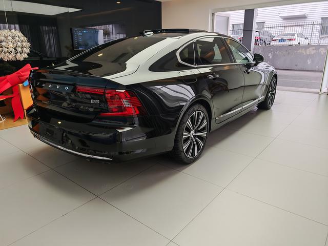 Volvo S90 2025 thumb 7